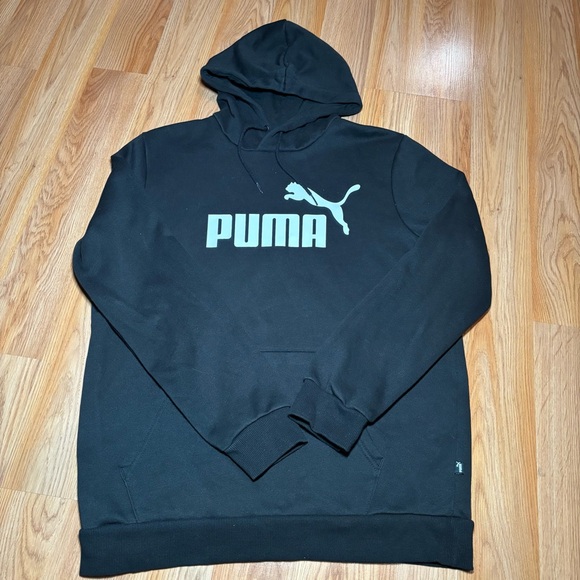 Puma Black Hoodie with Pockets Pullover size Medium - Picture 1 of 7